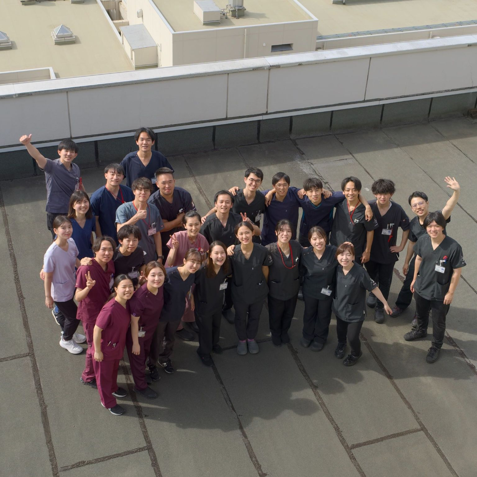 専門診療科がほぼ一通り揃い、各科に専門医がいます